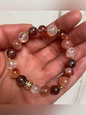 Fire Quartz Crystal Gold Accent Brown and Clear Agate Beaded Stretch Bracelet
